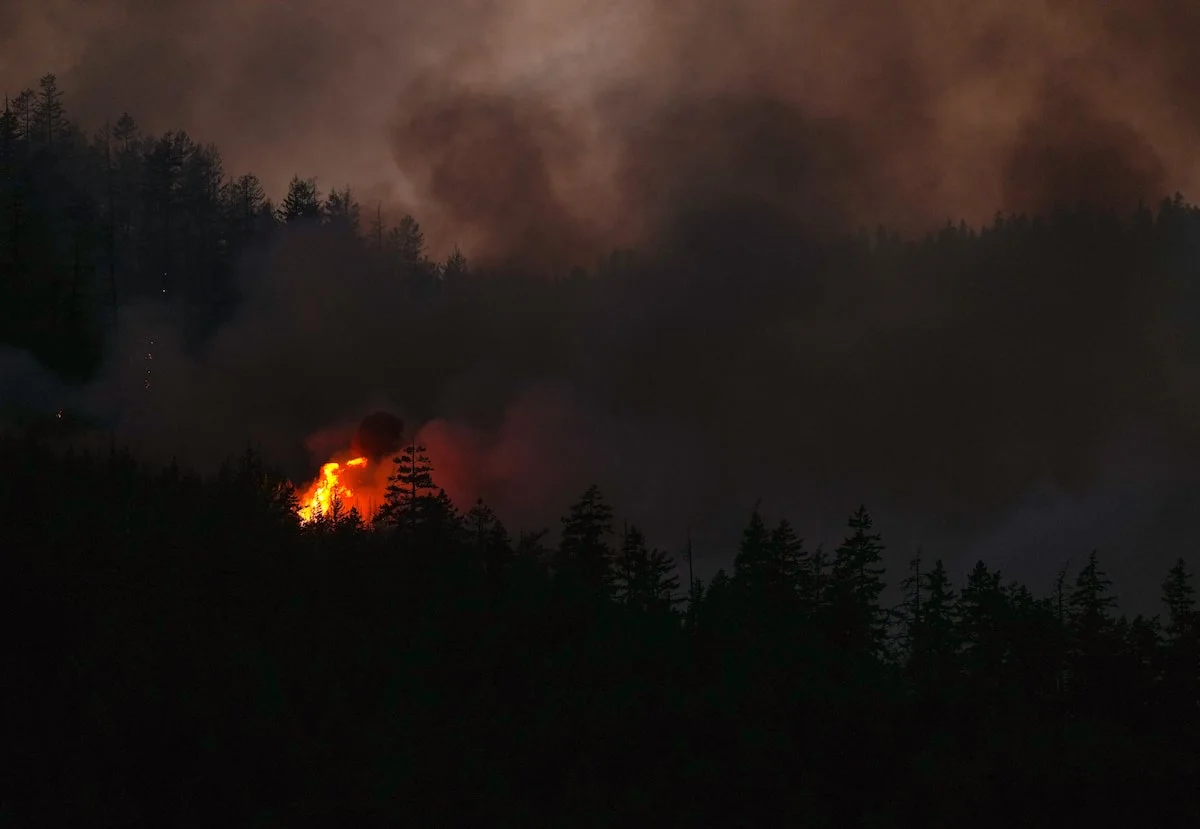 British Columbia wildfire surge after 4,000 lightning strikes