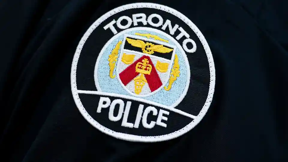 Toronto Police Probe Shooting, Vandalism at Jewish-Owned Bakeries