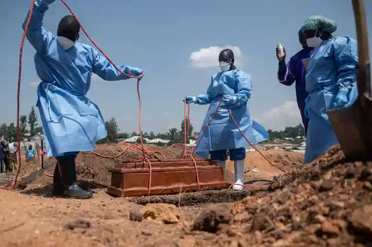 Congo Ebola Outbreak Deaths Surpass 900, Ministry Reports