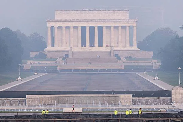 Wildfire smoke lingers over Midwest as Northeast air improves