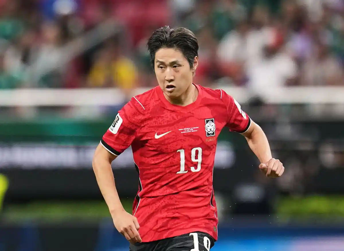 Atletico Madrid sign Lee Kang-In from PSG in €40m deal