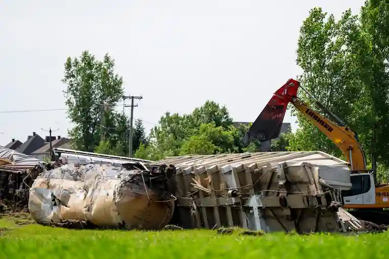 CN Rail track defects found in Quebec derailment probe