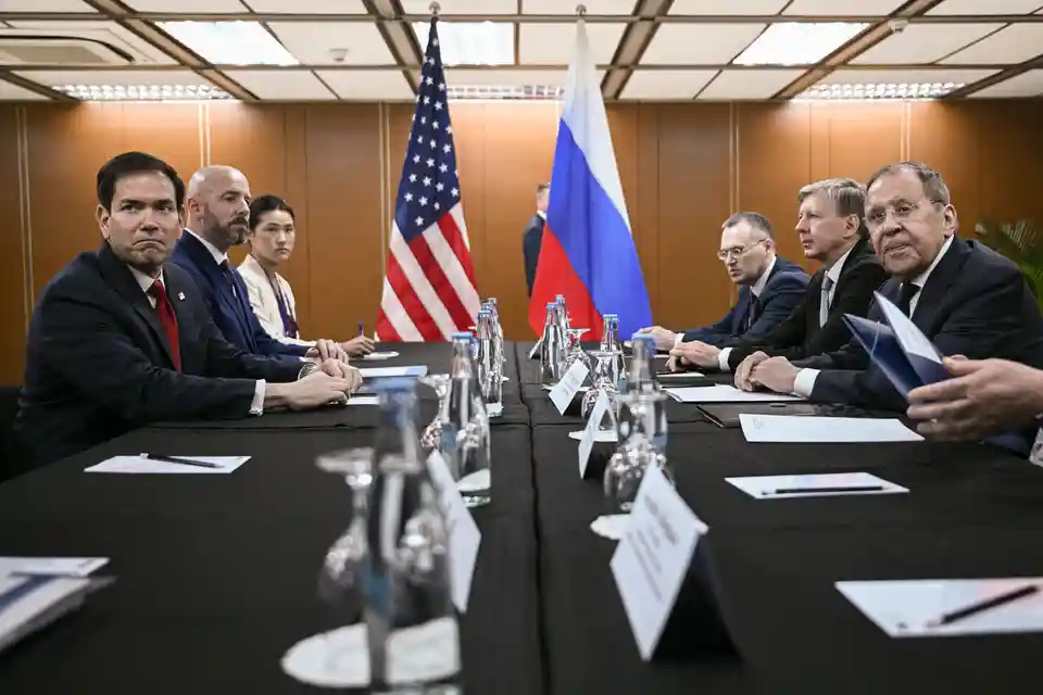 US Ready to Aid Ukraine Peace, But No Easy Deal